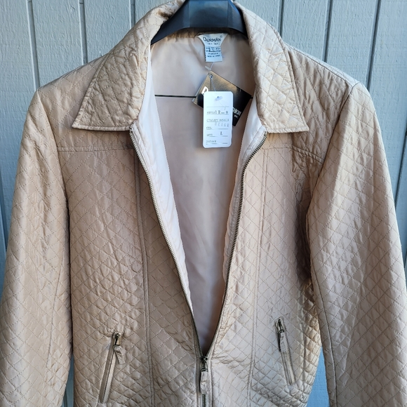 Washable Silk Diamond-Quilted Collared Lightweight Jacket ~flaw~ Beige NE… - Picture 5 of 14